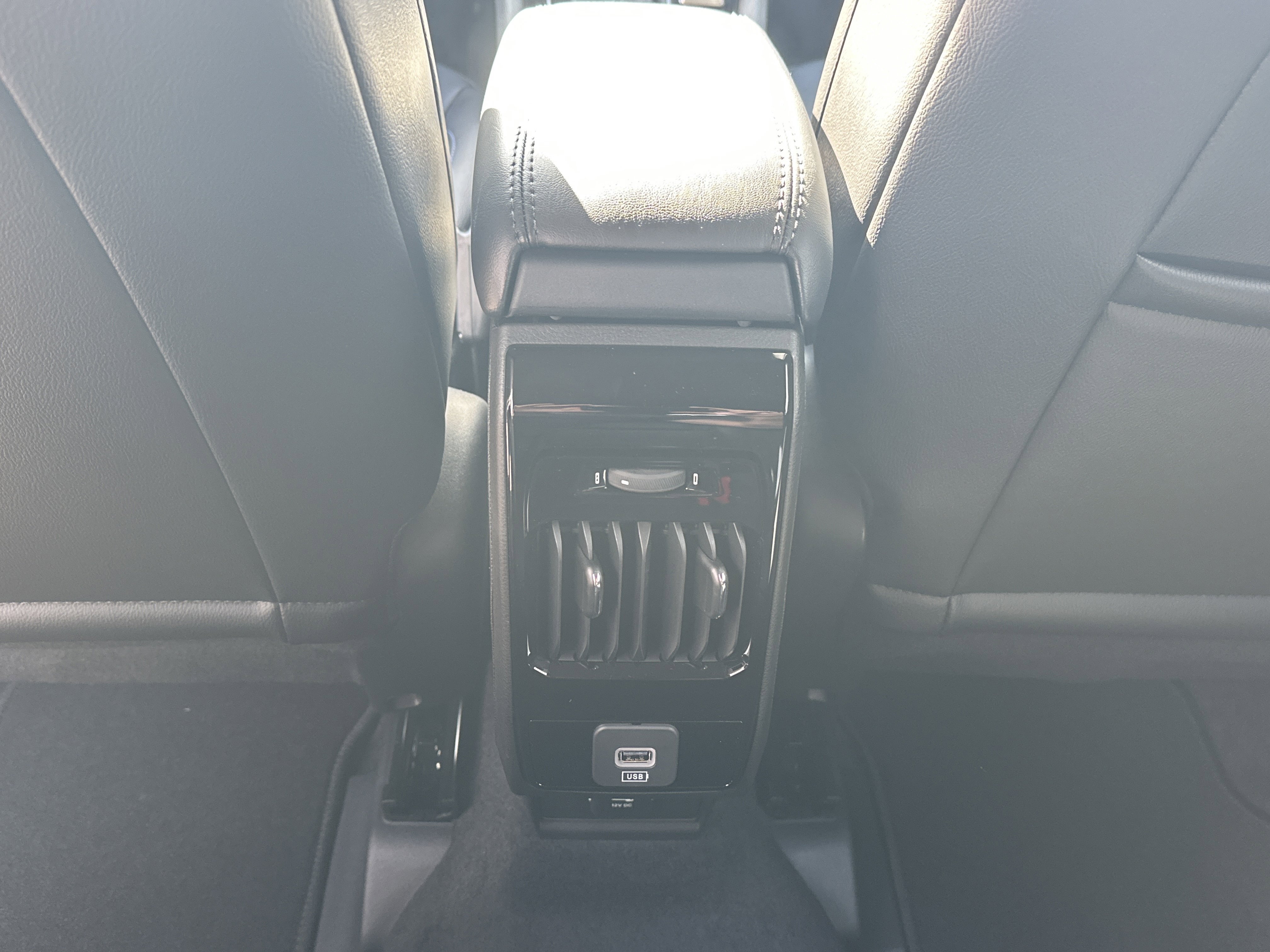 New 2026 Jeep Compass Latitude image 14