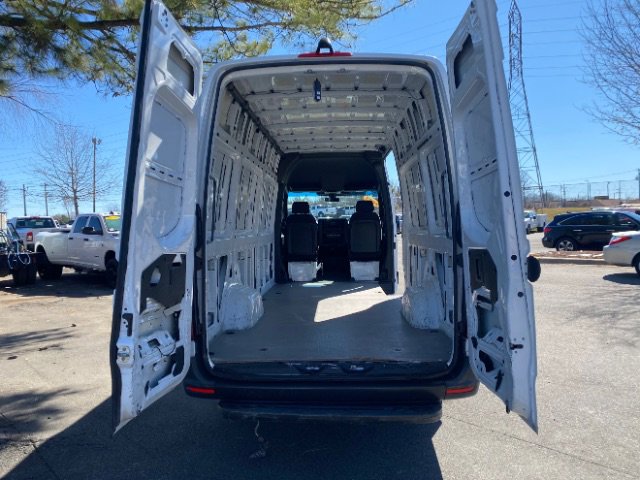 Used 2023 Mercedes-Benz Sprinter 2500 image 8
