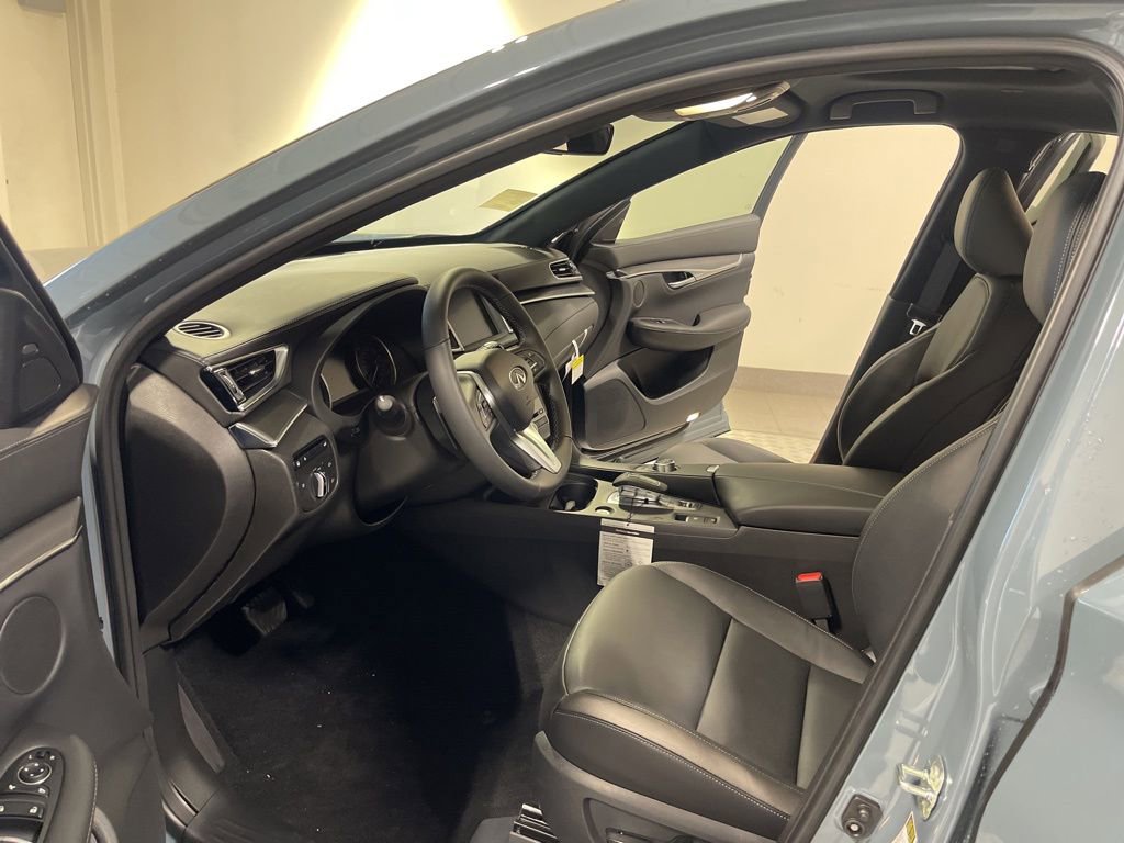 Certified 2025 INFINITI QX55 Luxe w/ Cargo Package image 16