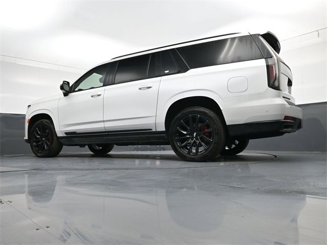 Used 2023 Cadillac Escalade ESV Sport Platinum w/ LPO, ONYX Package image 28