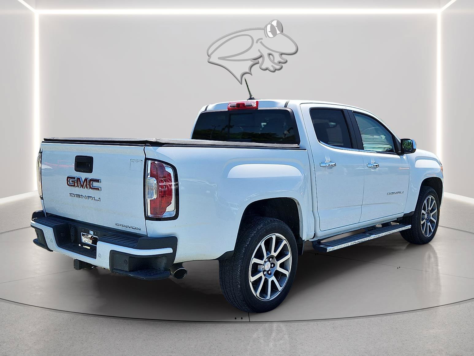 Used 2022 GMC Canyon Denali AWD/4WD image 4