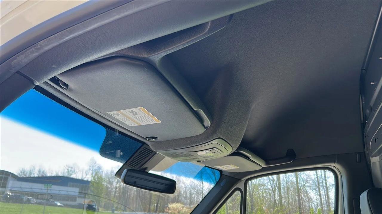 Used 2022 Mercedes-Benz Sprinter 2500 image 32