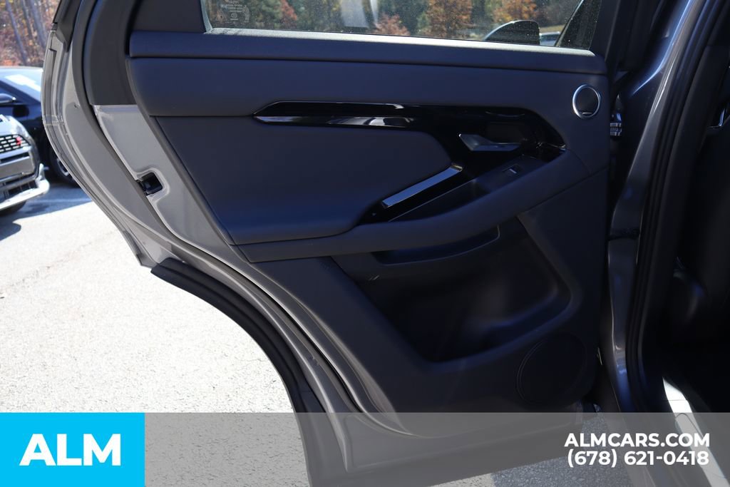 Used 2024 Land Rover Range Rover Evoque Dynamic SE image 18