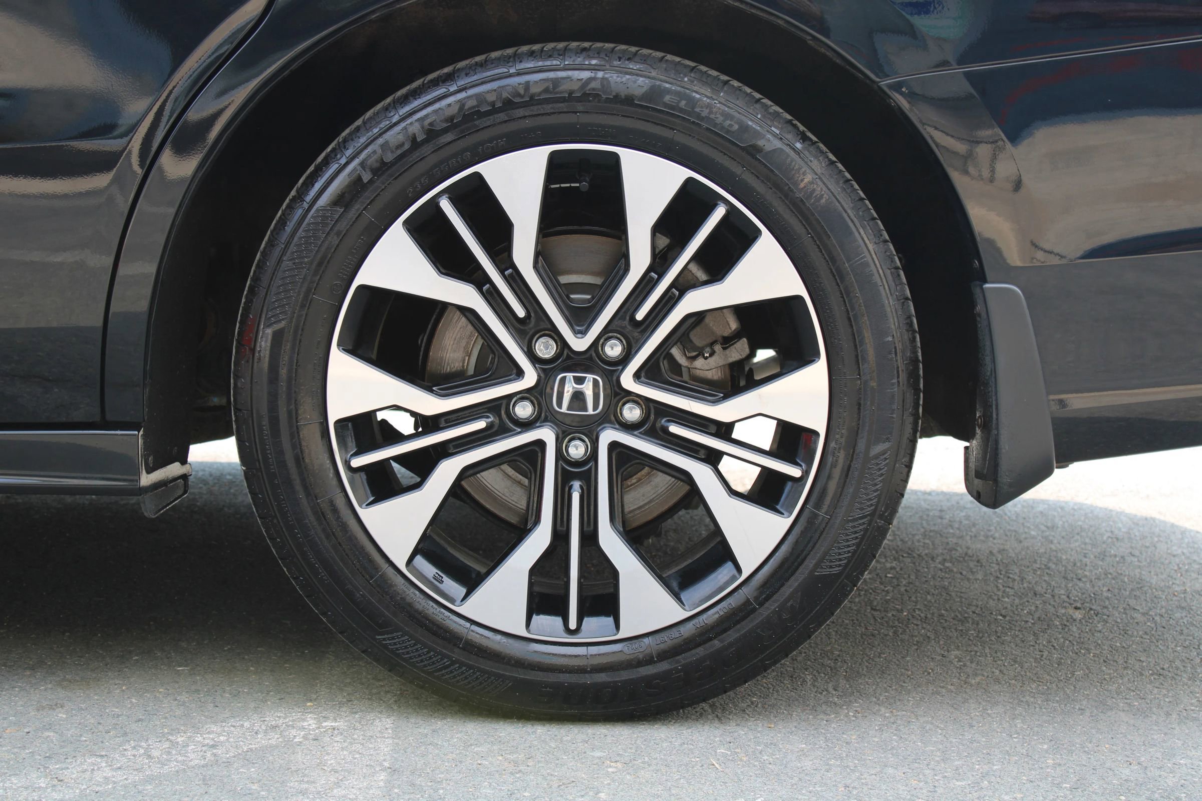 Used 2025 Honda Odyssey Elite image 33