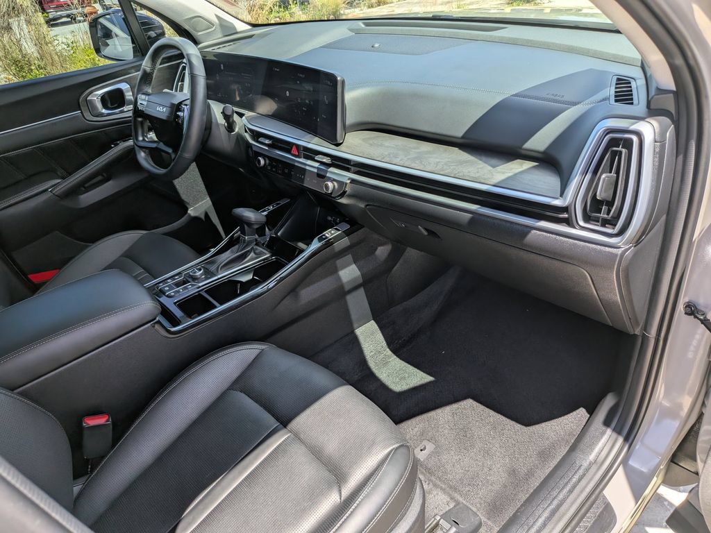 Certified 2026 Kia Sorento SX AWD/4WD image 14