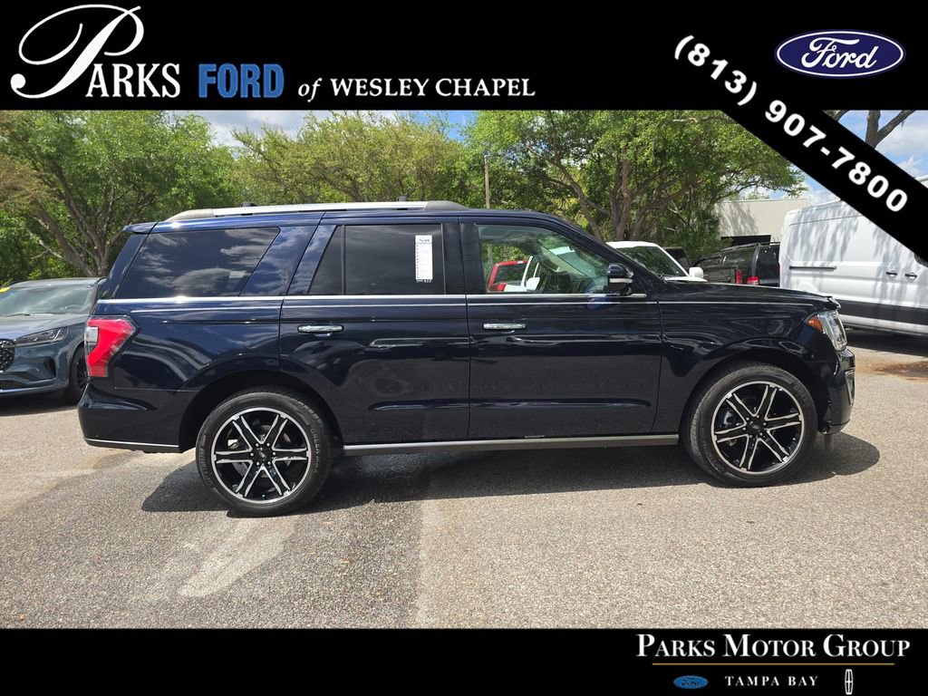 Used 2021 Ford Expedition Limited image 3