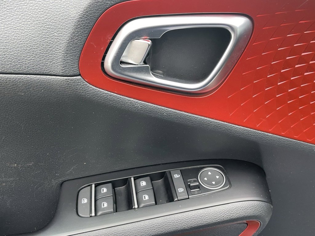 Certified 2023 Kia Soul GT-Line image 26