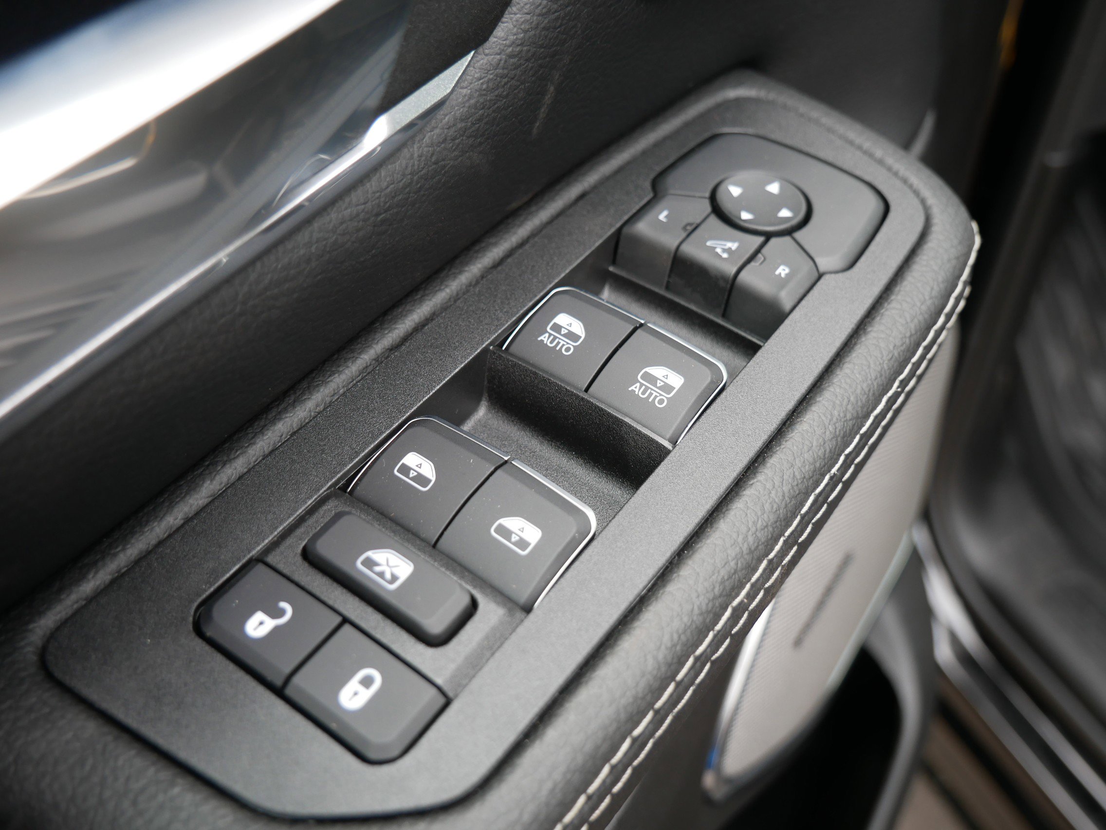 New 2026 RAM 1500 Laramie w/ Night Edition image 7