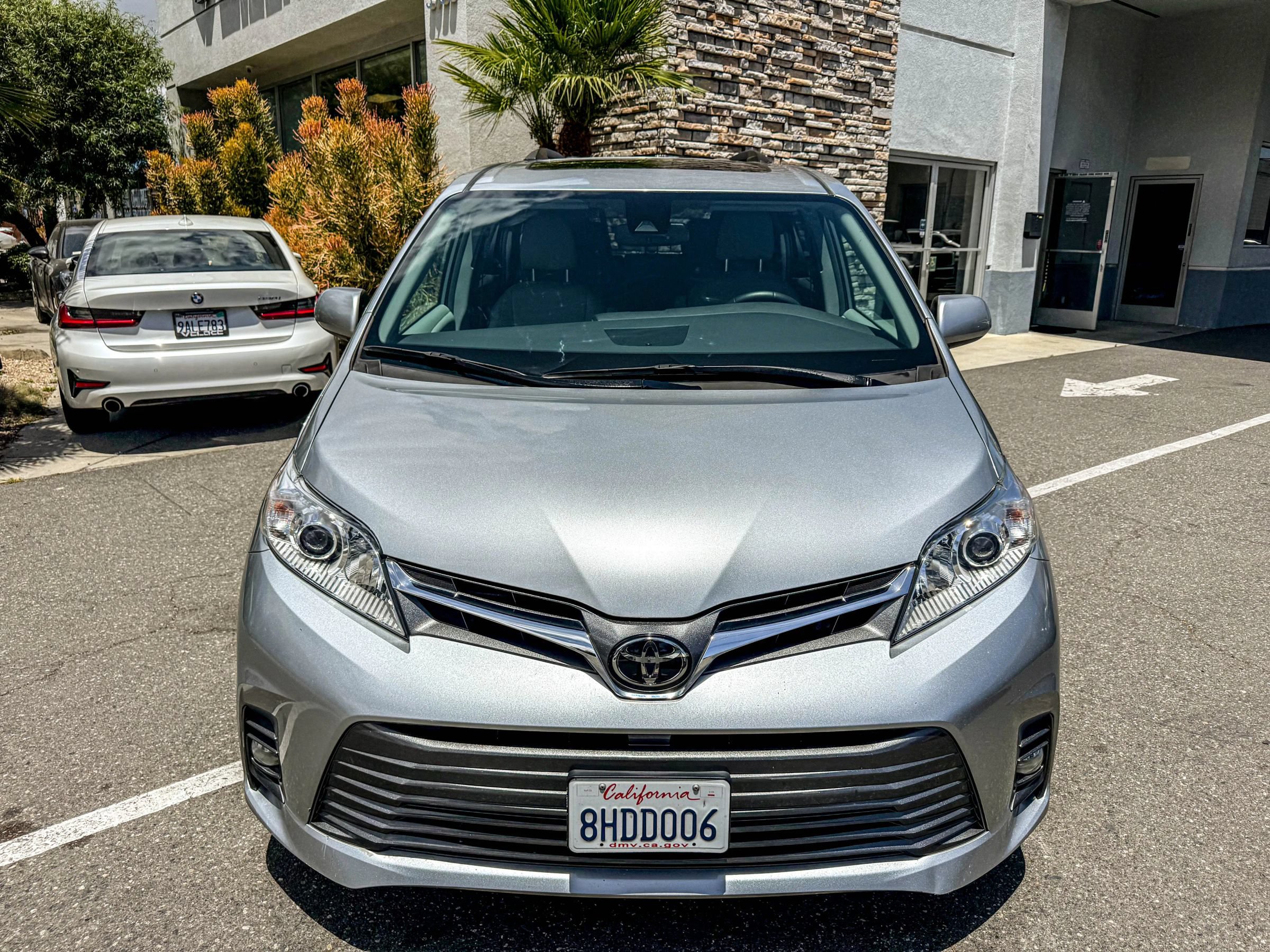 Used 2019 Toyota Sienna XLE w/ XLE Navigation Package AWD/4WD image 9