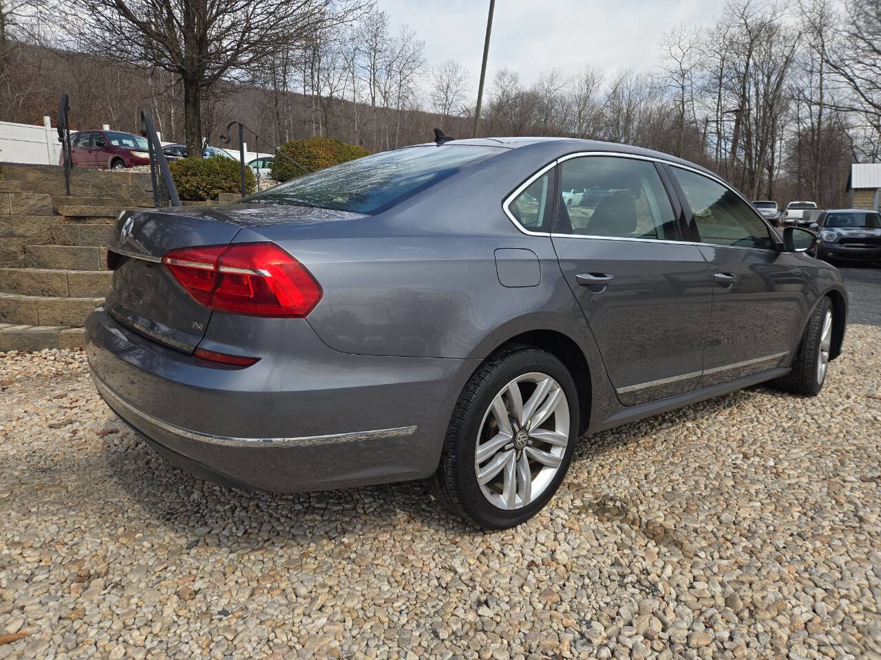 Used 2016 Volkswagen Passat 1.8T image 4
