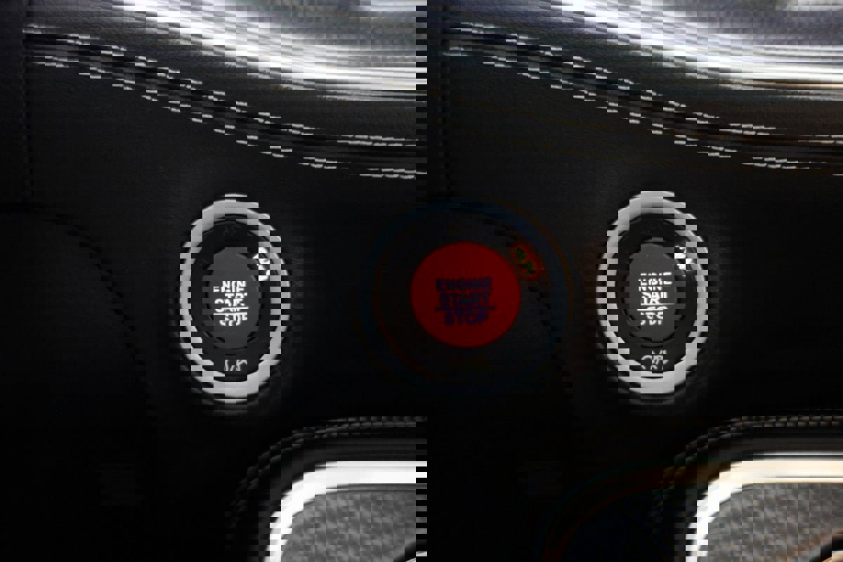 Used 2021 Dodge Challenger SRT Hellcat Redeye image 17