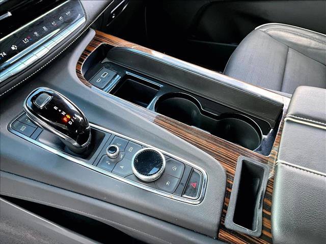 Used 2024 Cadillac Escalade Premium Luxury AWD/4WD image 14