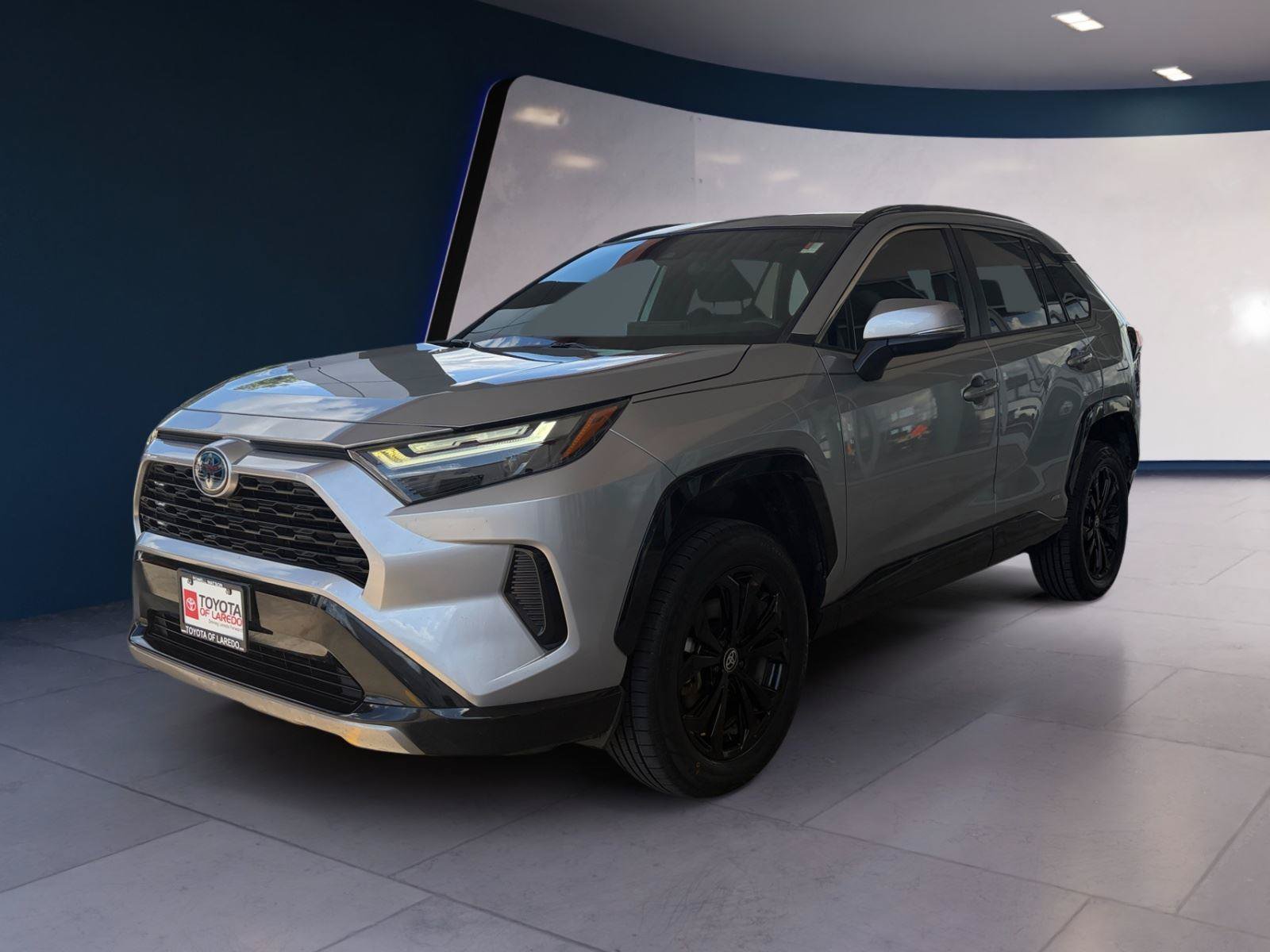 Used 2024 Toyota RAV4 SE AWD/4WD video 1
