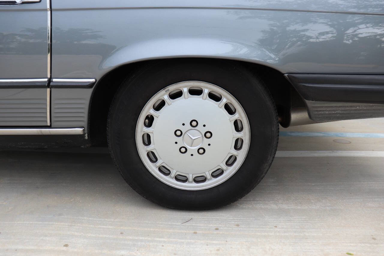 Used 1989 Mercedes-Benz 560 SL image 12