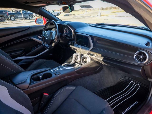 Used 2021 Chevrolet Camaro LT w/ RS Package image 22