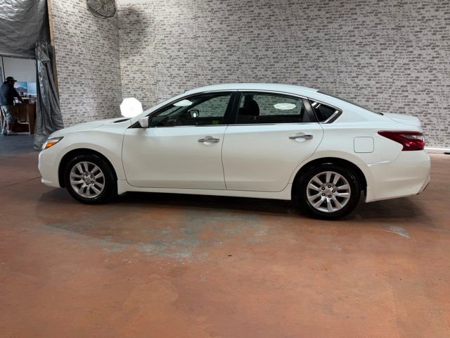 Used 2018 Nissan Altima 2.5 S w/ S Convenience Package FWD image 4