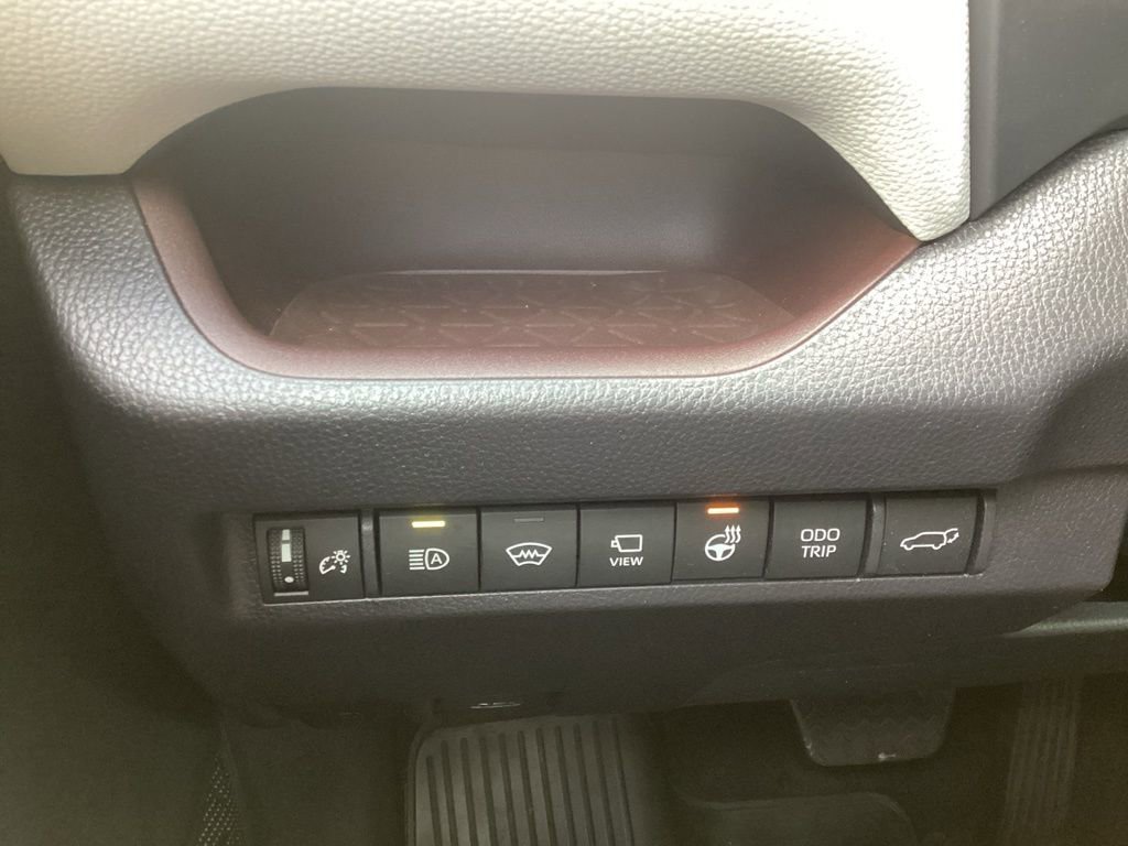 Used 2025 Toyota RAV4 Limited w/ Advanced Technology Package image 18