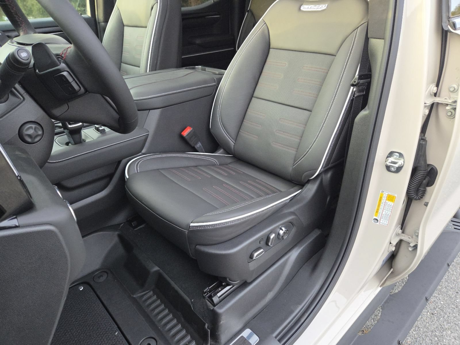 New 2026 GMC Sierra 1500 AT4X AWD/4WD image 35