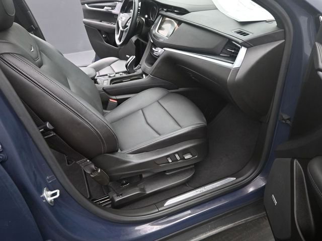 Certified 2025 Cadillac XT5 Premium Luxury image 17