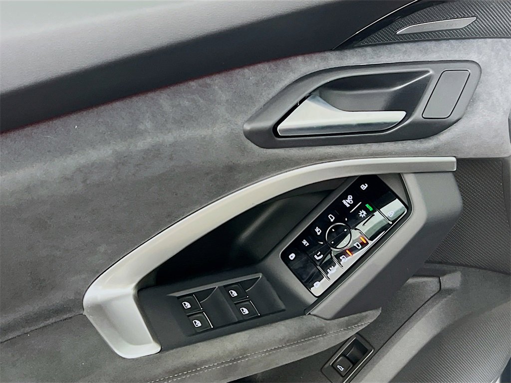 New 2025 Audi SQ5 Premium Plus image 18