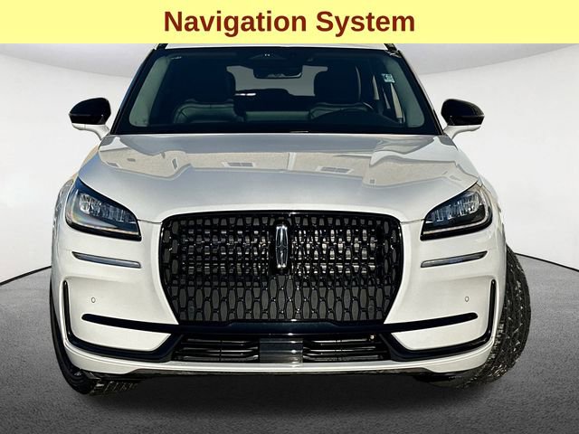 Used 2025 Lincoln Corsair AWD w/ Equipment Group 101A image 4