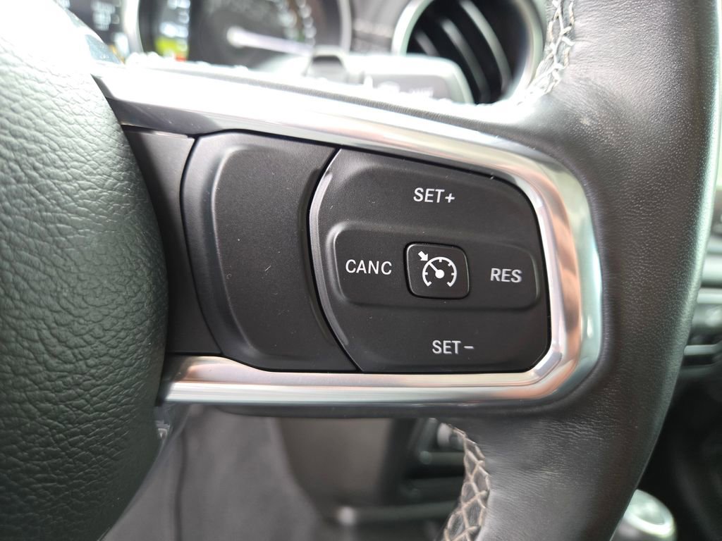 Used 2022 Jeep Wrangler Unlimited Sahara w/ Cold Weather Group image 13