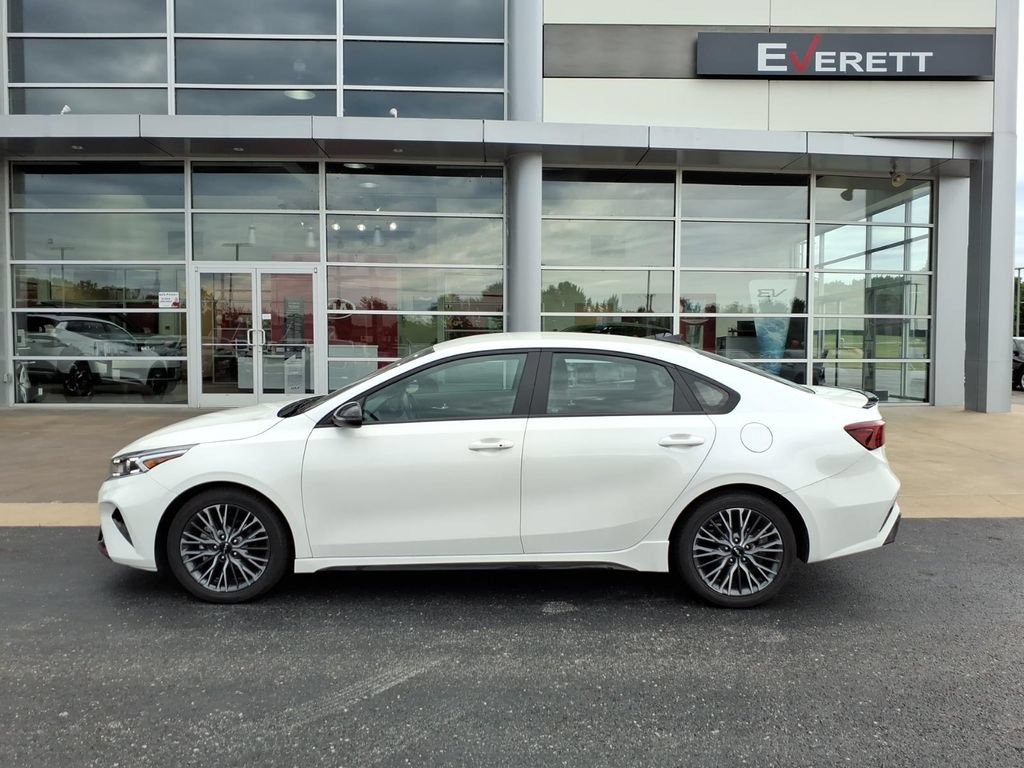 Used 2023 Kia Forte GT-Line FWD image 4