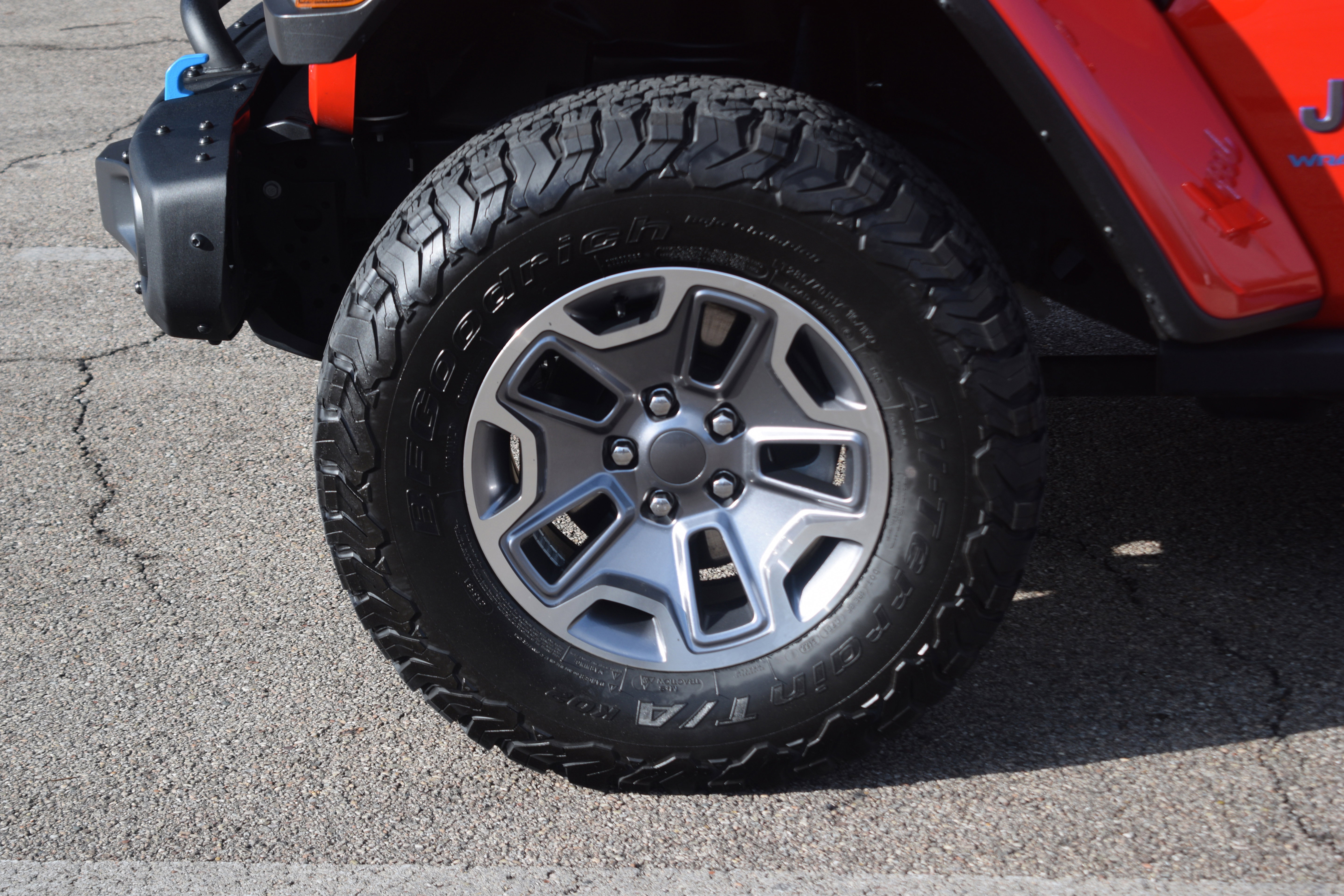 Used 2023 Jeep Wrangler Unlimited Rubicon 4xe w/ Steel Bumper Group image 28