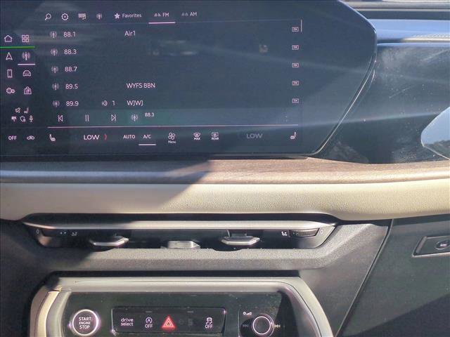 Certified 2025 Audi Q5 Premium Plus w/ Premium Plus image 15