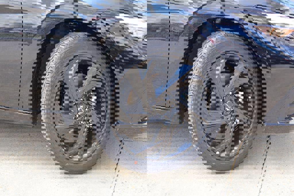 New 2026 Hyundai Elantra Sport image 29