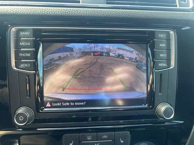 Used 2016 Volkswagen Jetta SEL image 25