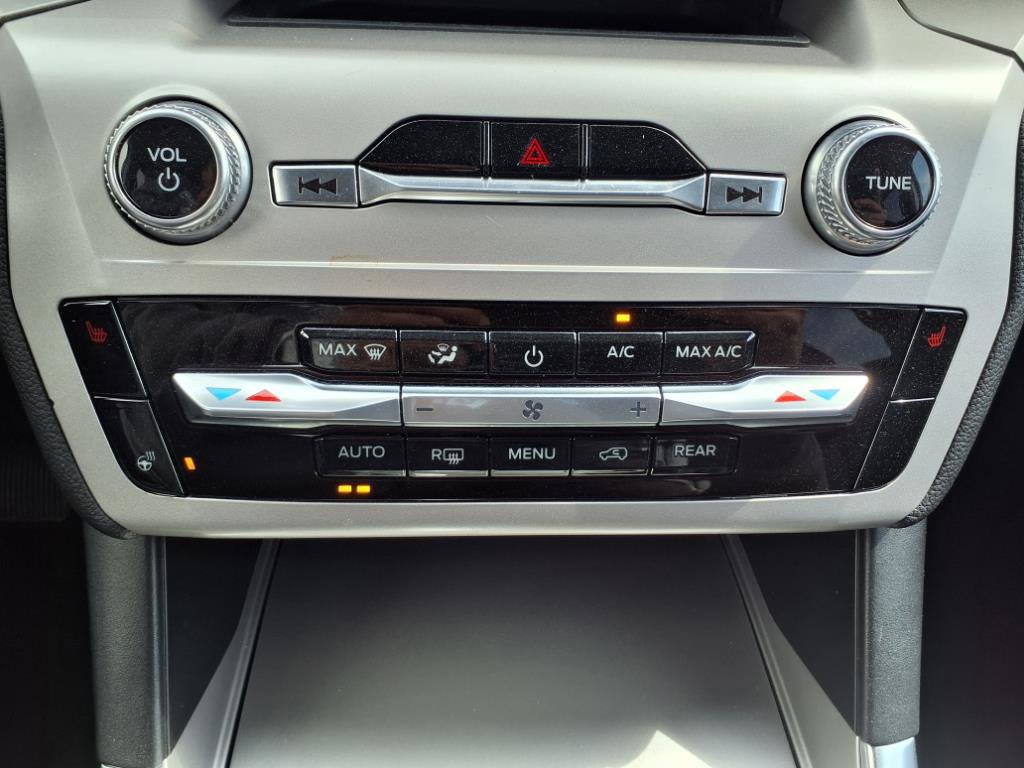 Certified 2022 Ford Explorer XLT w/ Equipment Group 202A image 19