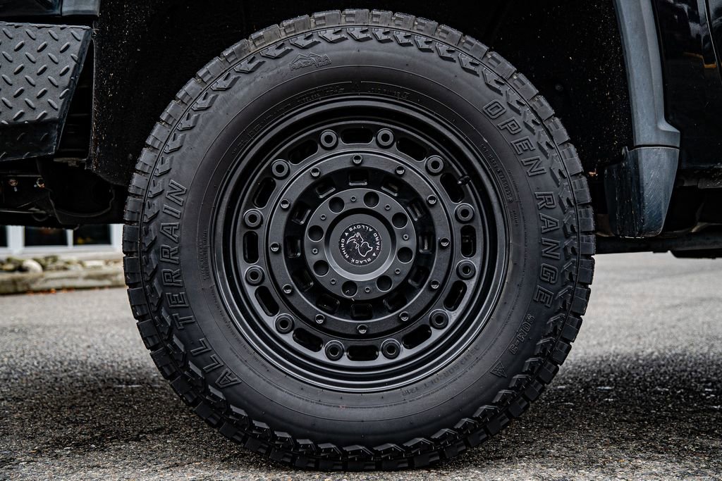 Used 2022 Chevrolet Silverado 3500 LTZ w/ LTZ Plus Package image 10