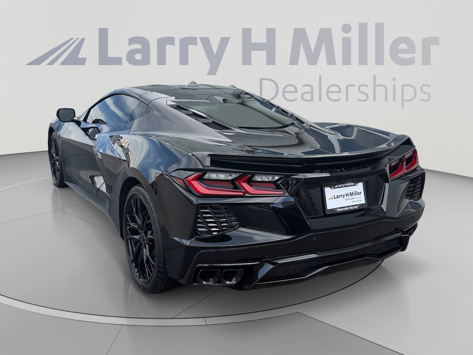 Used 2025 Chevrolet Corvette Stingray Coupe w/ 1LT RWD image 3