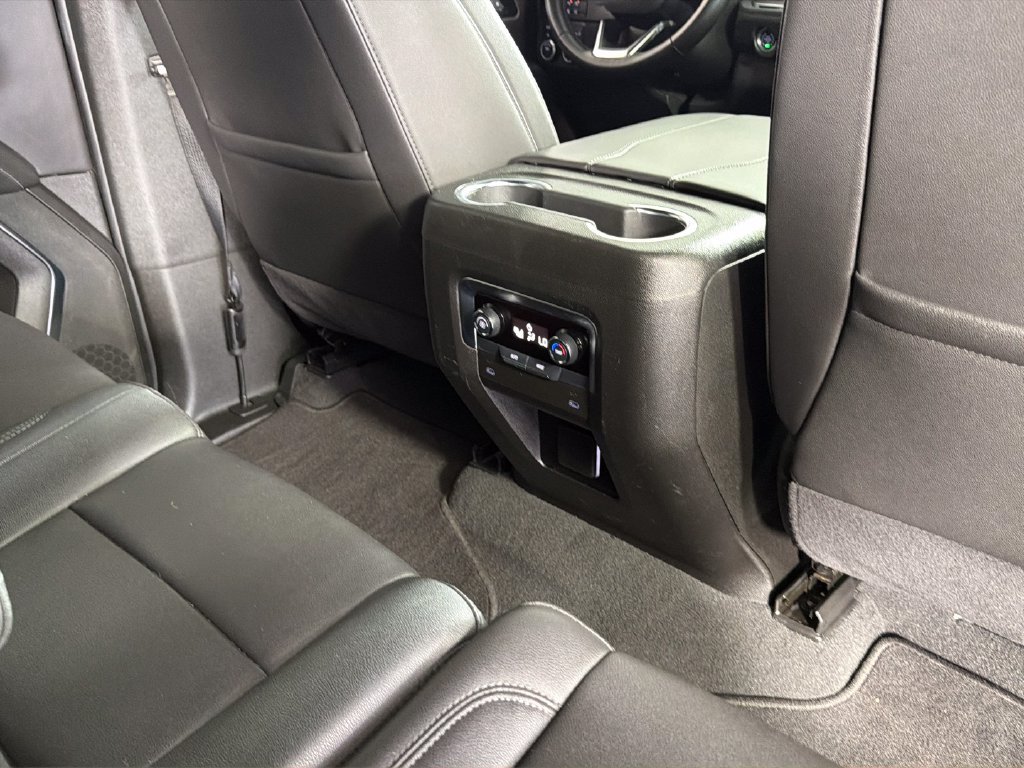 Certified 2025 Chevrolet Suburban LT AWD/4WD image 33