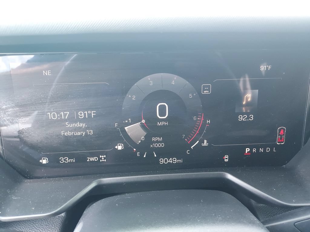 Used 2025 GMC Acadia AT4 w/ LPO, Floor Liner Package AWD/4WD image 18