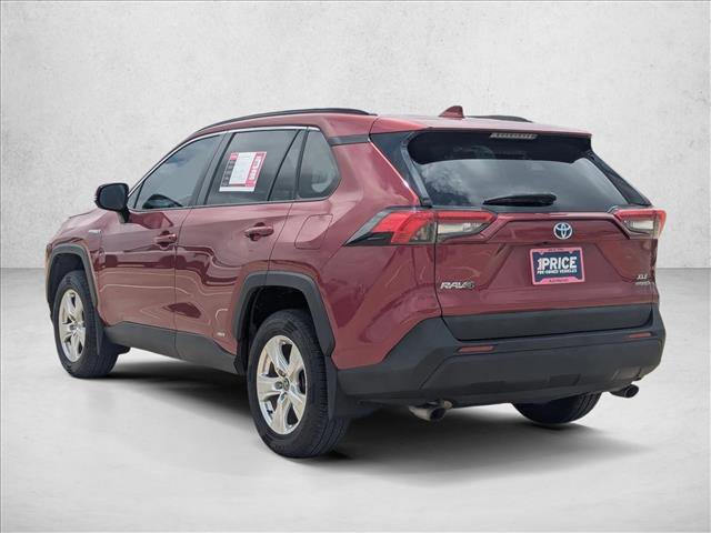 Used 2021 Toyota RAV4 XLE w/ Convenience Package image 8