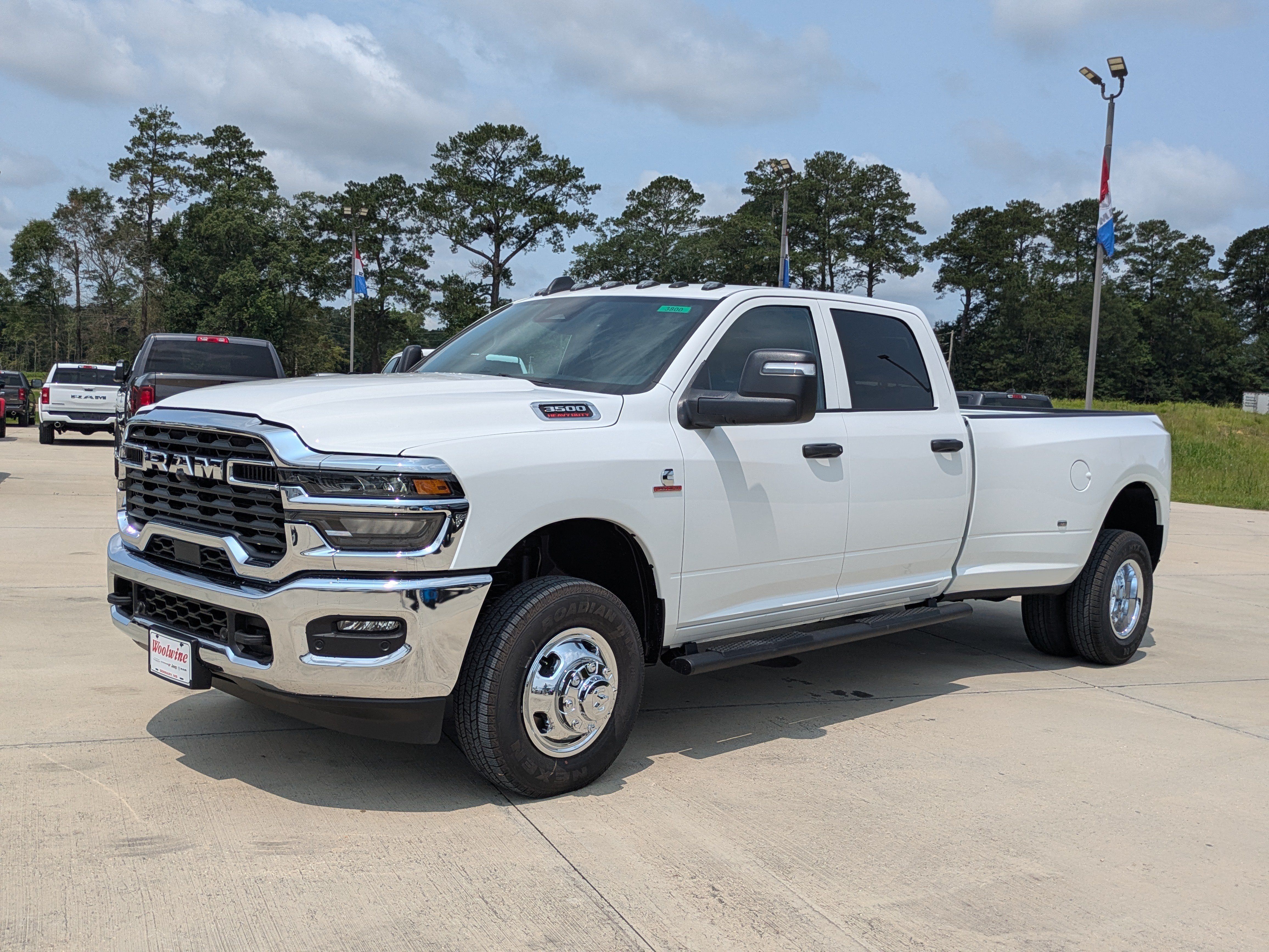 New 2026 RAM 3500 Tradesman AWD/4WD image 4