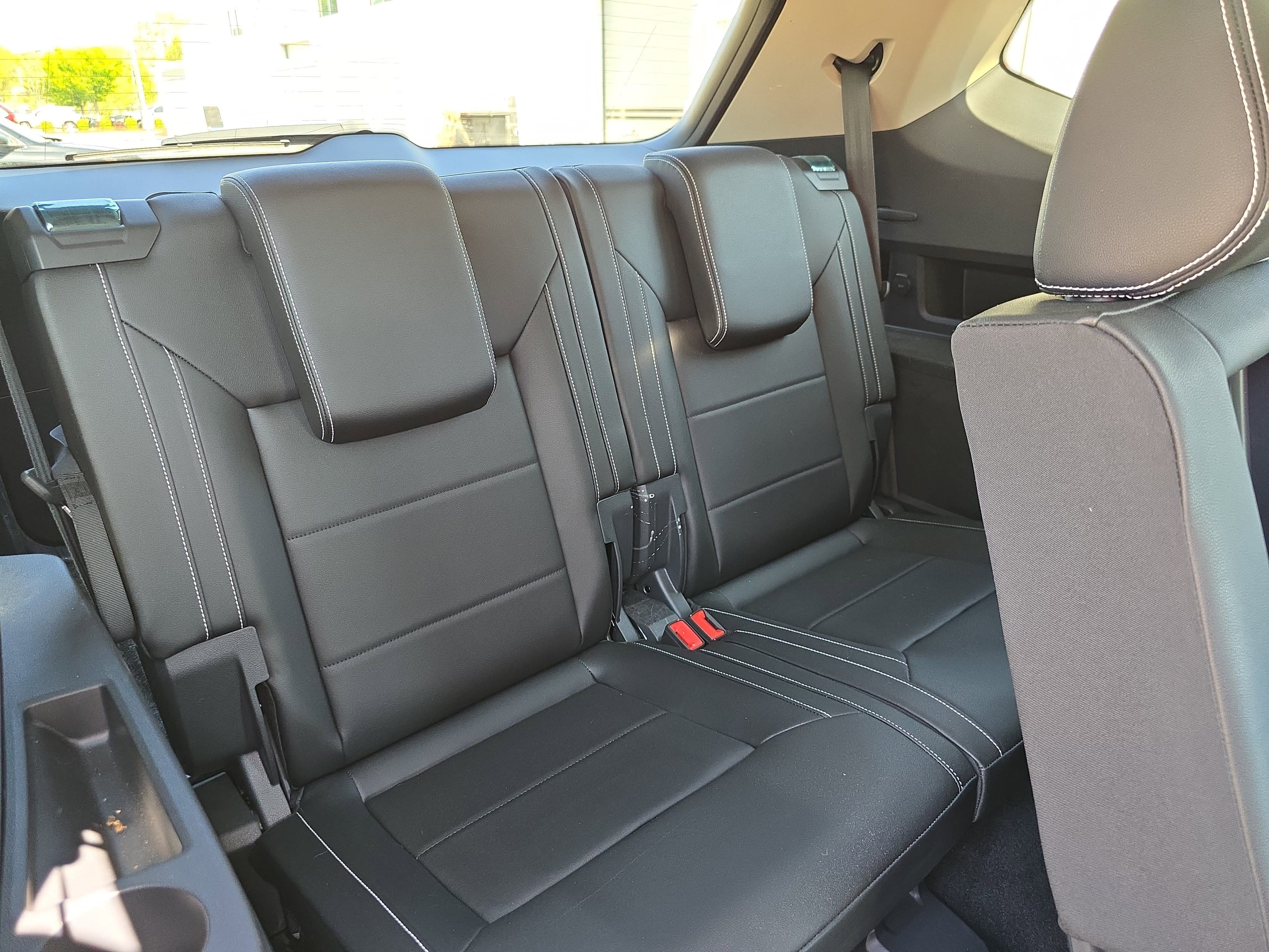 Used 2023 Volkswagen Atlas SE image 13