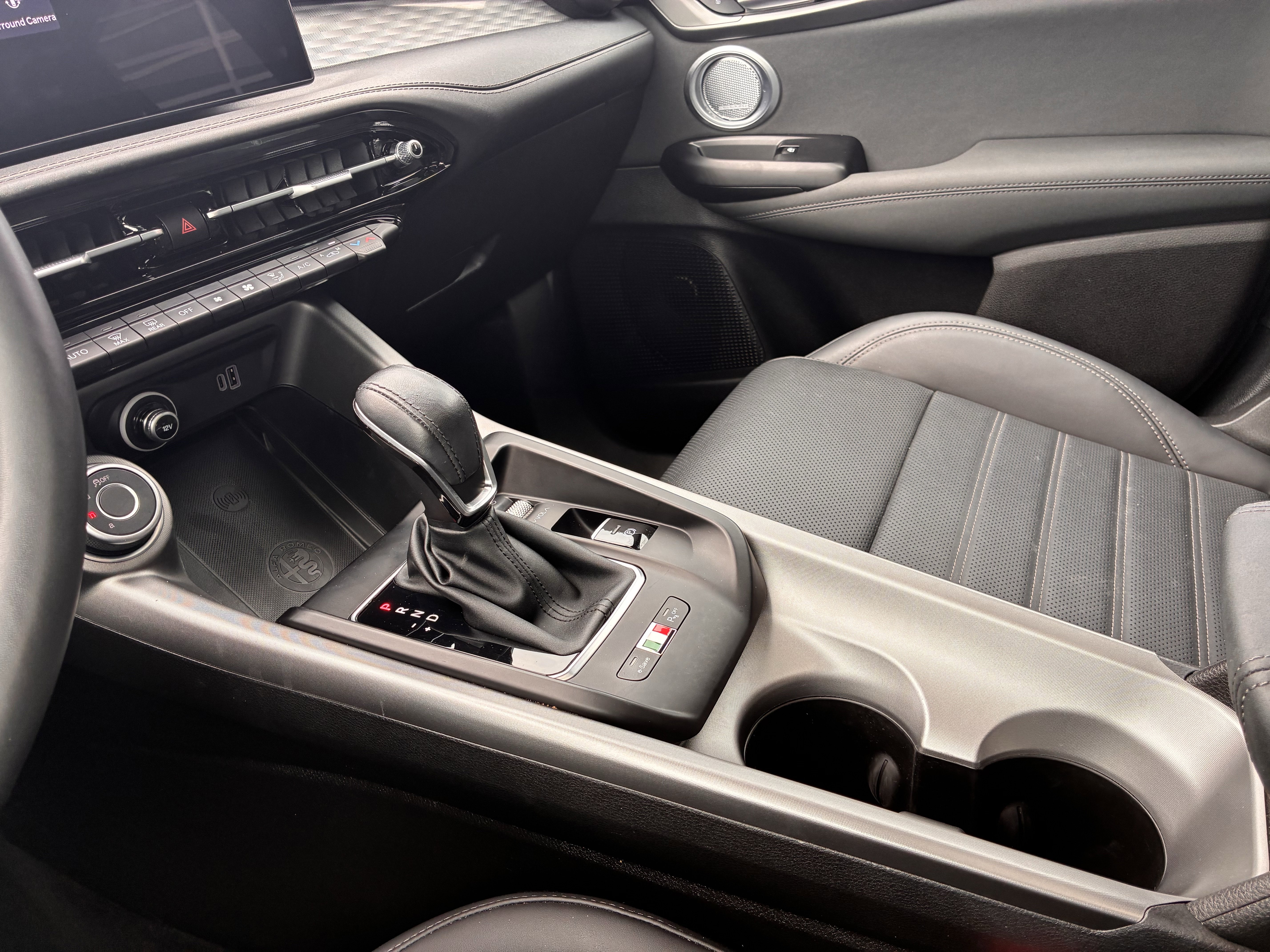 Used 2024 Alfa Romeo Tonale Ti image 19