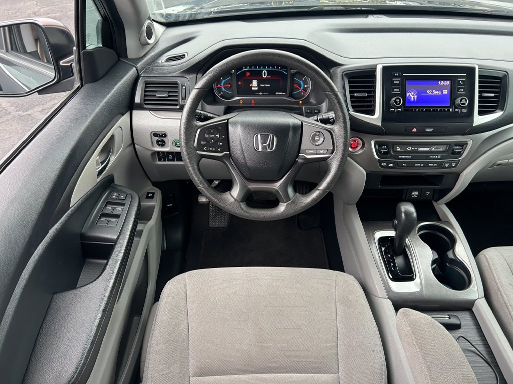 Used 2020 Honda Pilot LX image 25