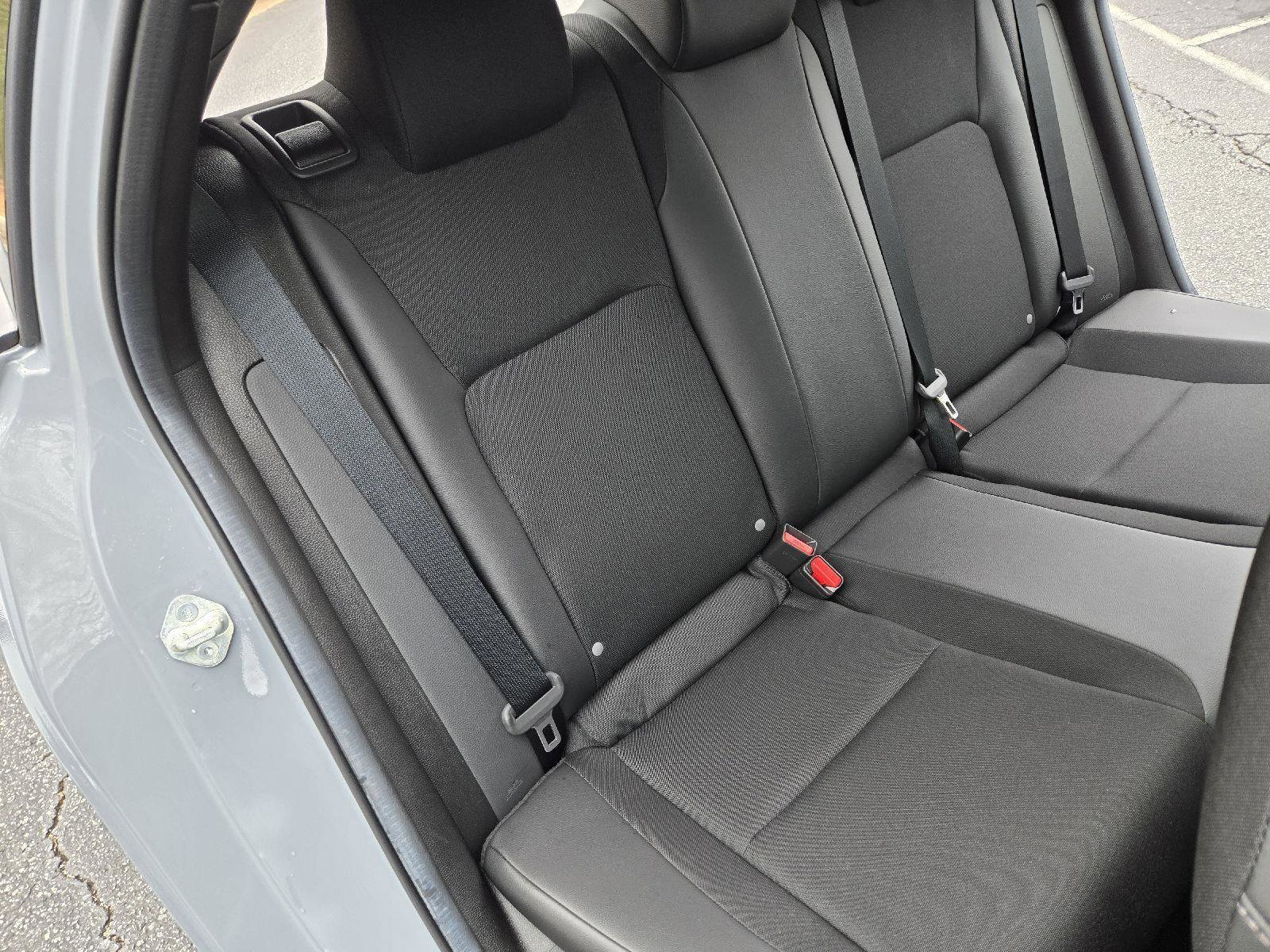 Used 2025 Honda Civic Sport image 25