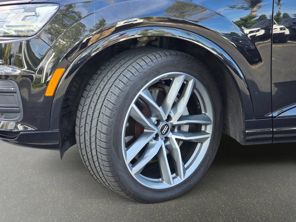 Used 2018 Audi Q7 3.0T Prestige w/ Prestige Package AWD/4WD image 35