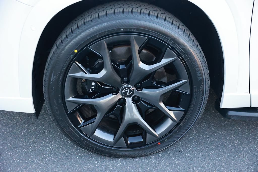Used 2024 Lexus TX 500h AWD w/ Technology Package image 11