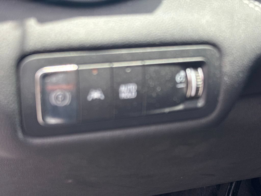 Used 2024 Chevrolet Blazer EV LT AWD/4WD image 19