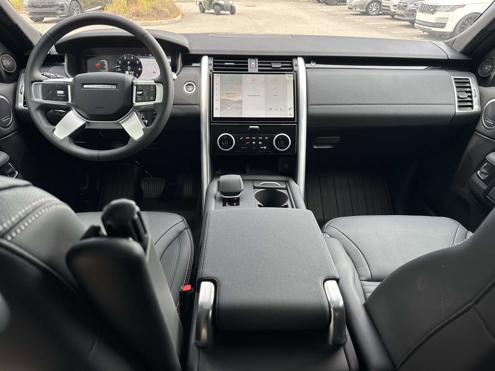 Certified 2025 Land Rover Discovery S AWD/4WD image 16