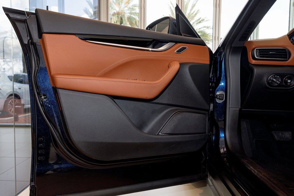 Certified 2022 Maserati Levante GT image 22