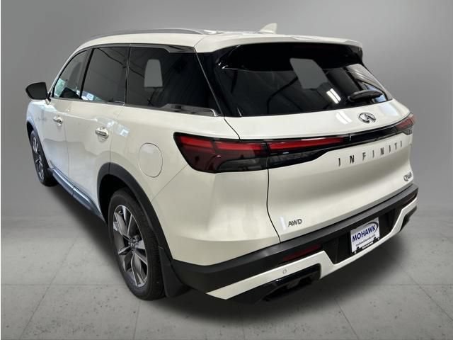 Used 2024 INFINITI QX60 Luxe AWD/4WD image 3