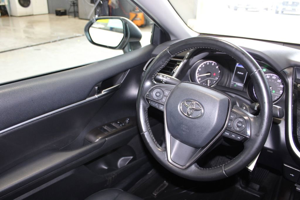 Used 2023 Toyota Camry SE FWD image 21