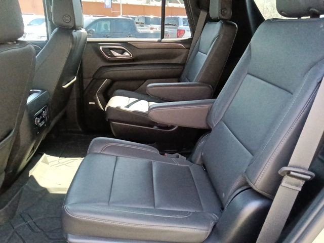Used 2024 Chevrolet Tahoe Z71 w/ Luxury Package AWD/4WD image 27